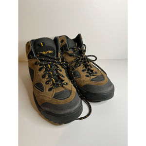 Columbia Hiking Boots Size 9